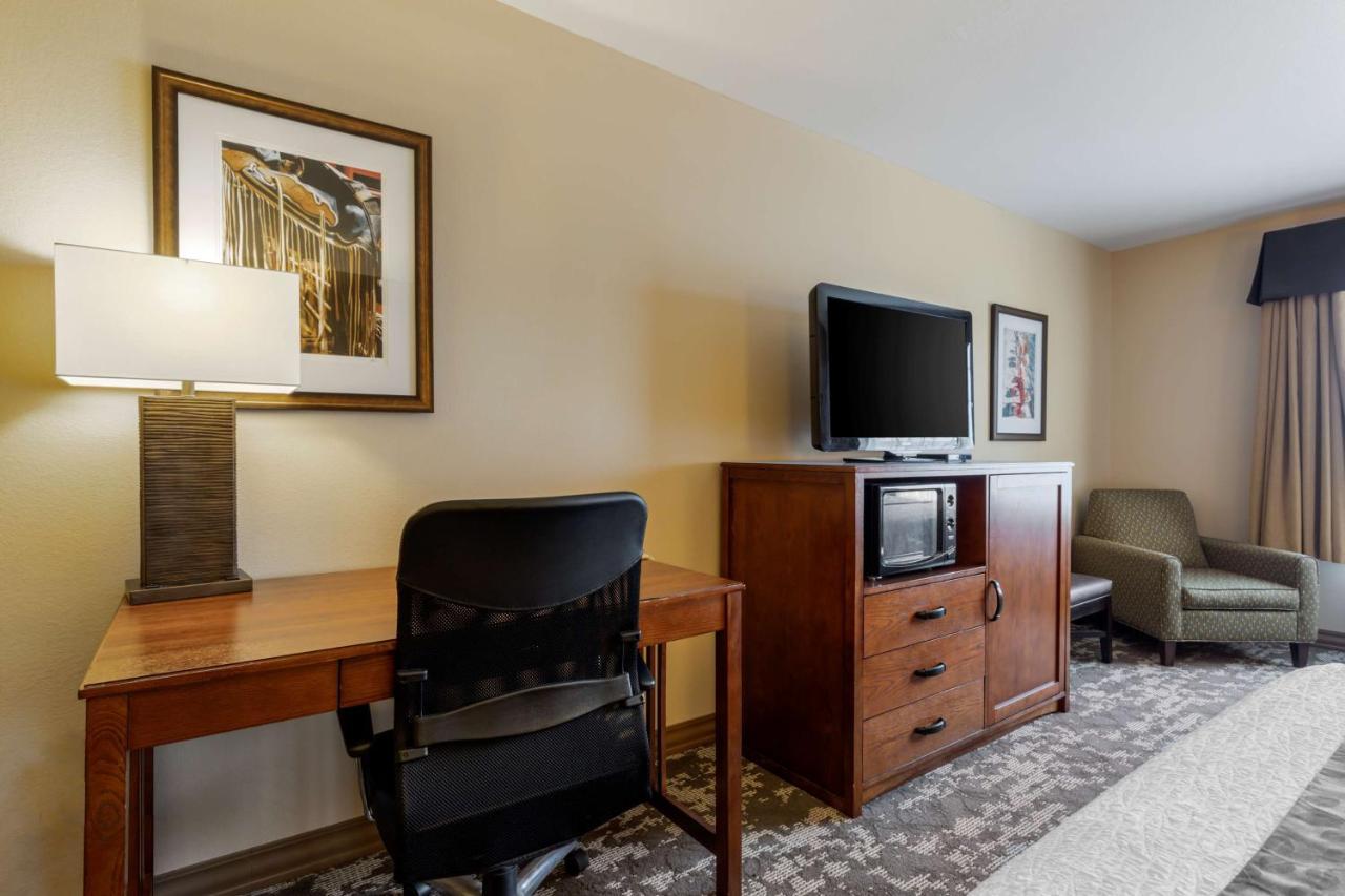 Best Western Plus Red River Inn Clarendon Bagian luar foto