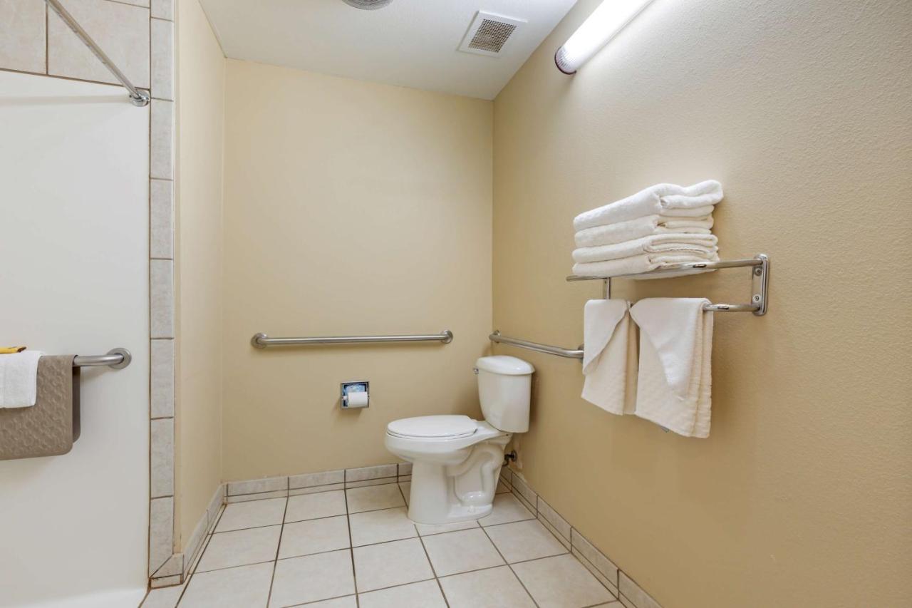 Best Western Plus Red River Inn Clarendon Bagian luar foto