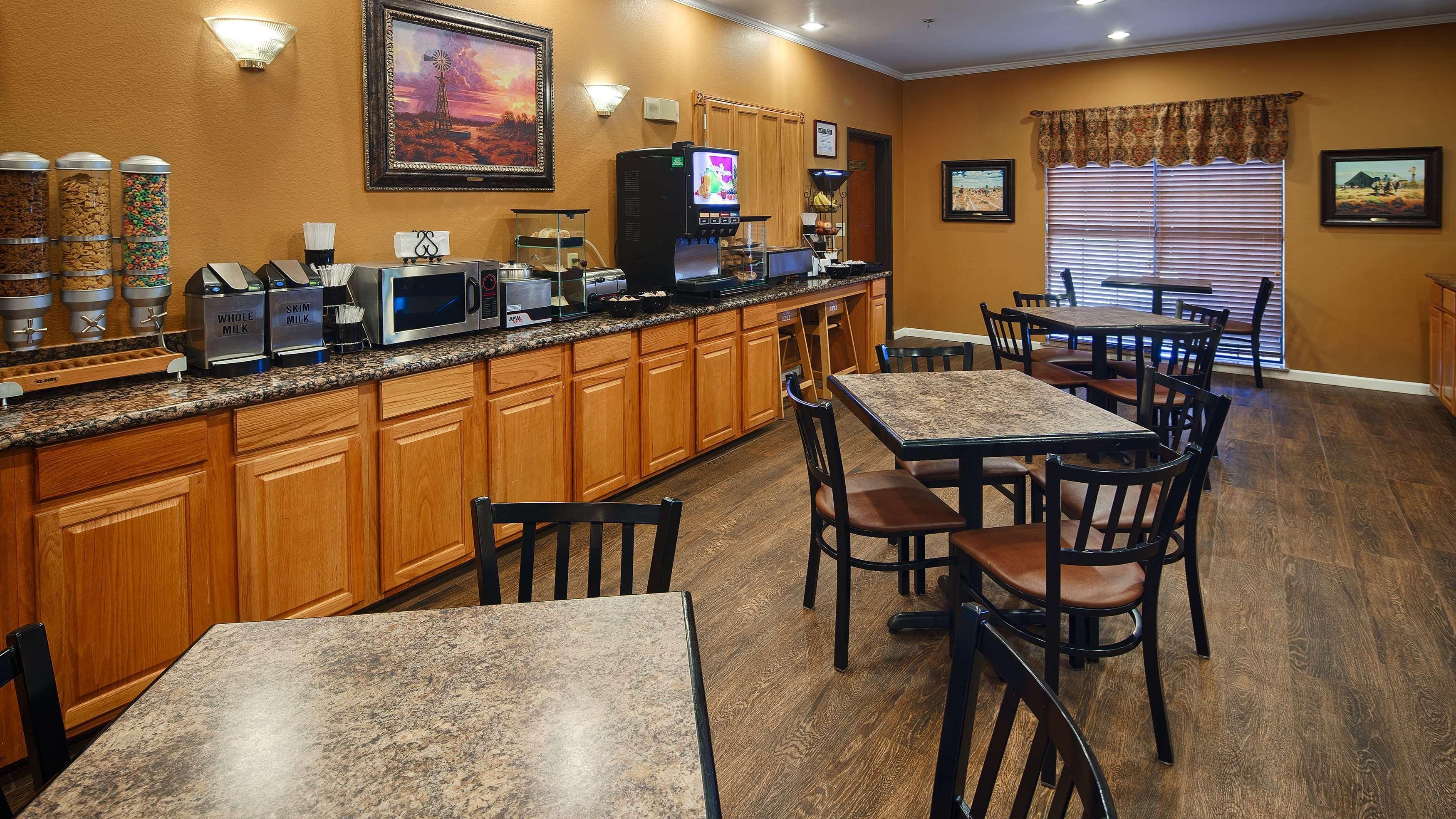 Best Western Plus Red River Inn Clarendon Bagian luar foto