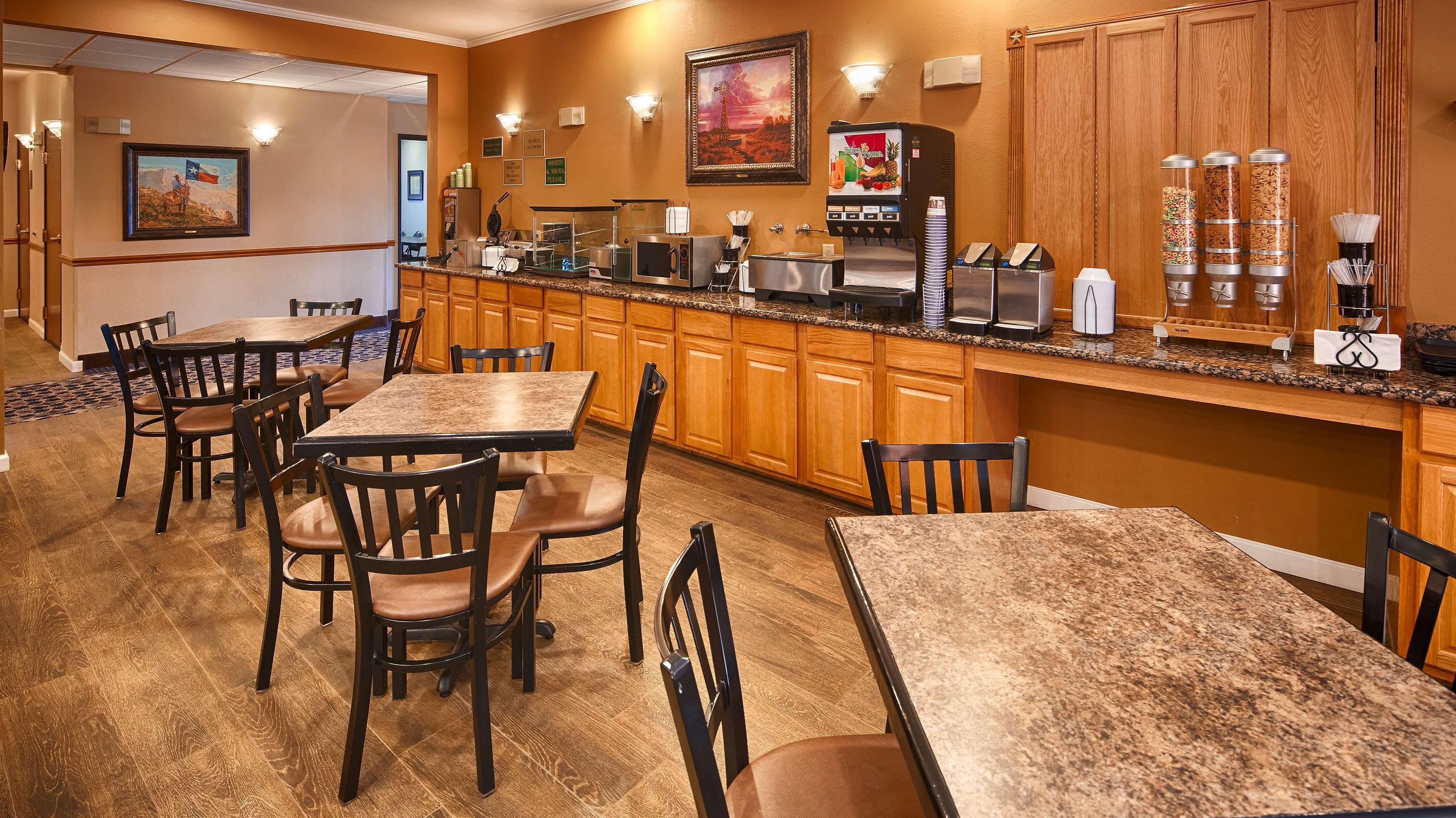 Best Western Plus Red River Inn Clarendon Bagian luar foto
