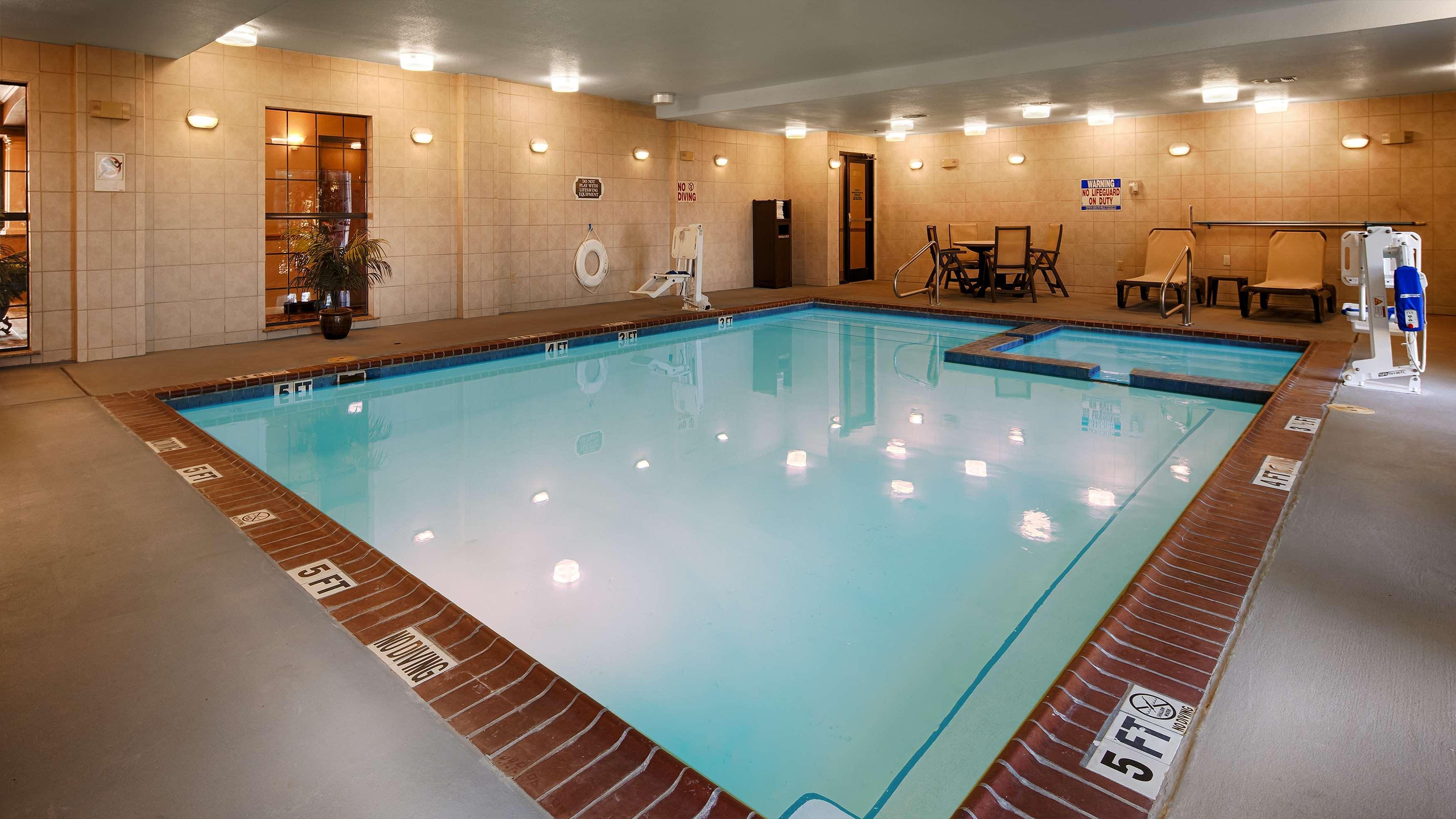 Best Western Plus Red River Inn Clarendon Bagian luar foto